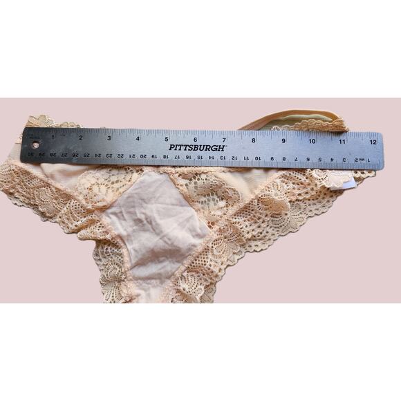 WOMAN'S THONG PANTIES-Lace-Back Straps-White-Cream-Black-Red-8 Pairs-Size SM - Picture 7 of 7